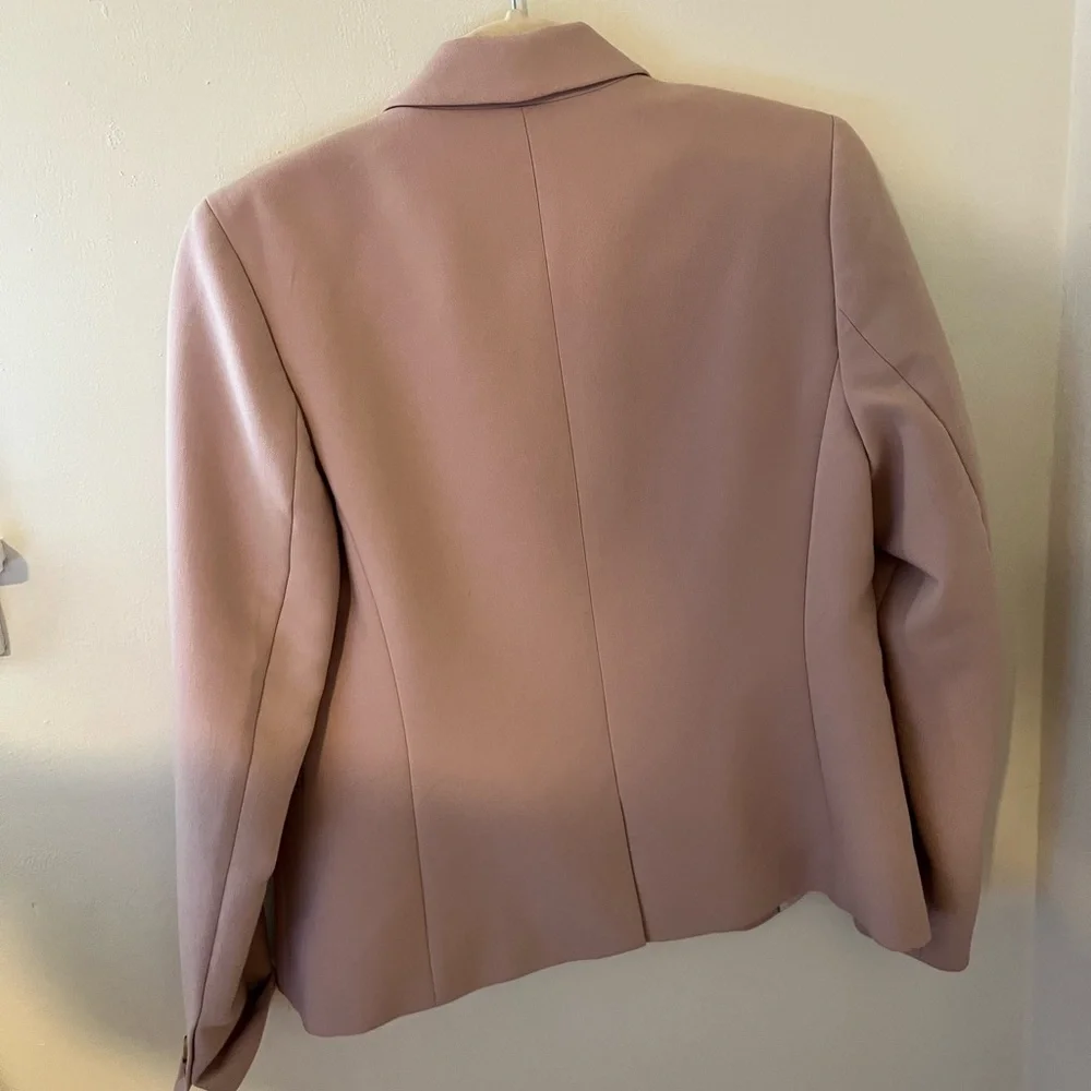 Banana Republic Pink Blazer - Picture 4 of 4